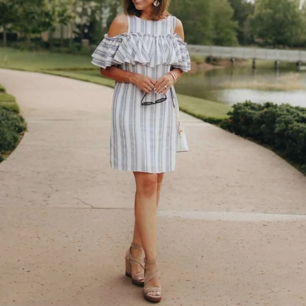 Gianni Bini Off The‎ Shoulder Ruffle Blue & White Striped Mini Dress Size XS